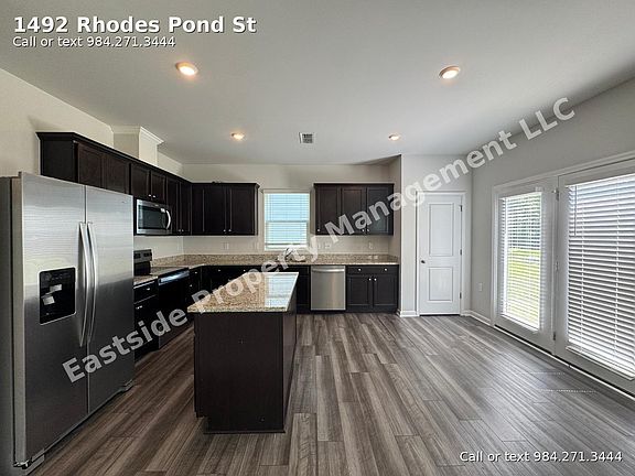 3rd image of 1492 Rhodes Pond St