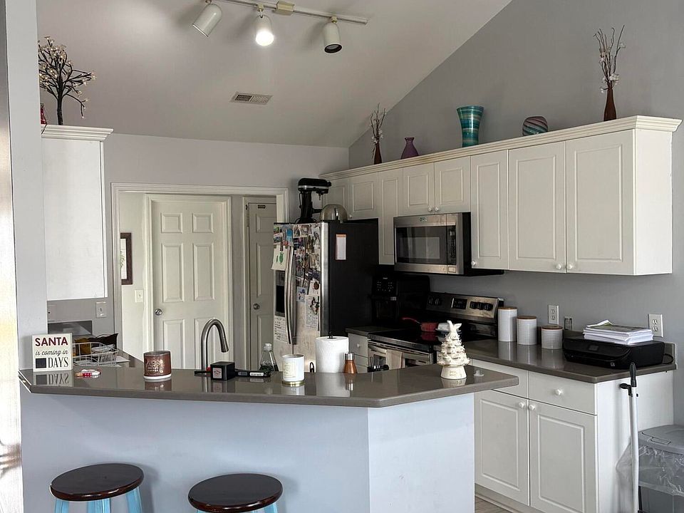 2nd image of 633 Walston Drive