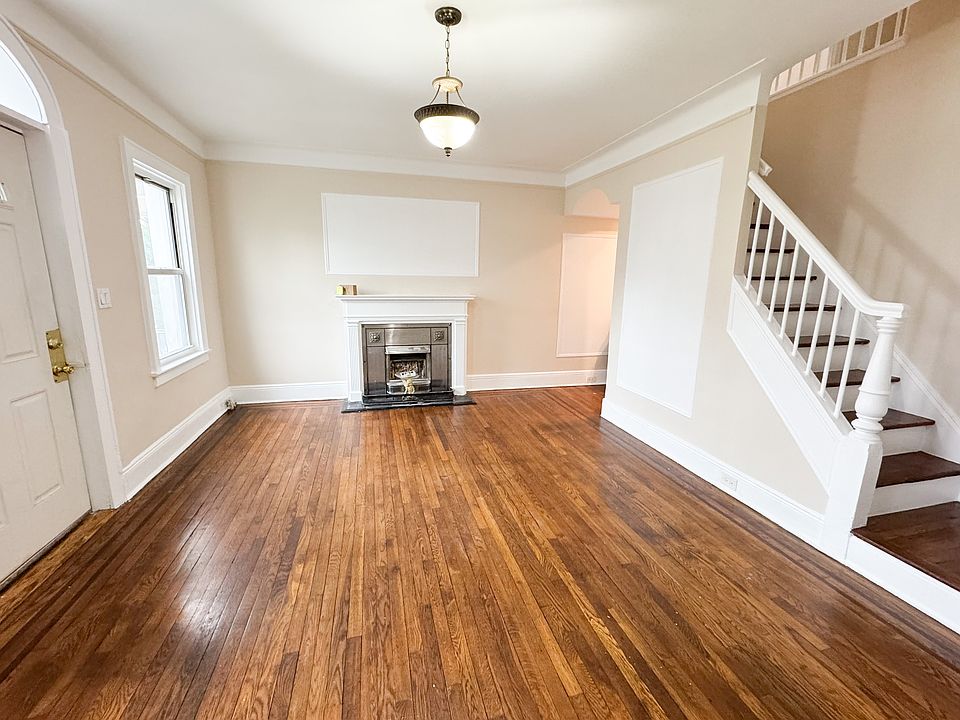 1st image of 21-60 46th St #1