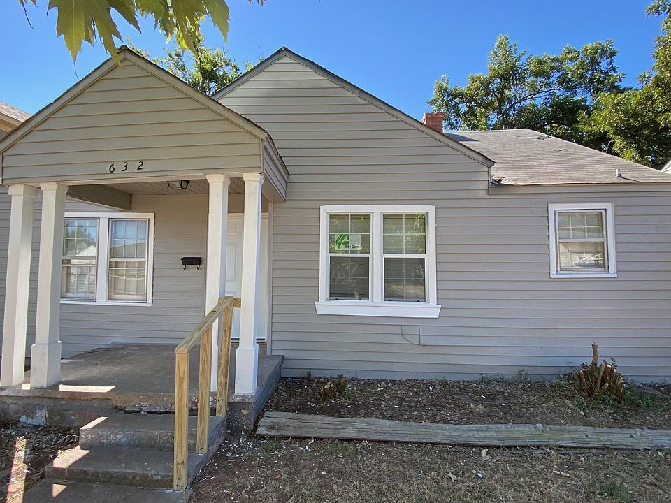 1st image of 632 SW 46th St
