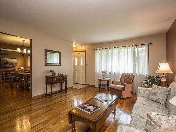 2nd image of 1488 Ironwood Dr