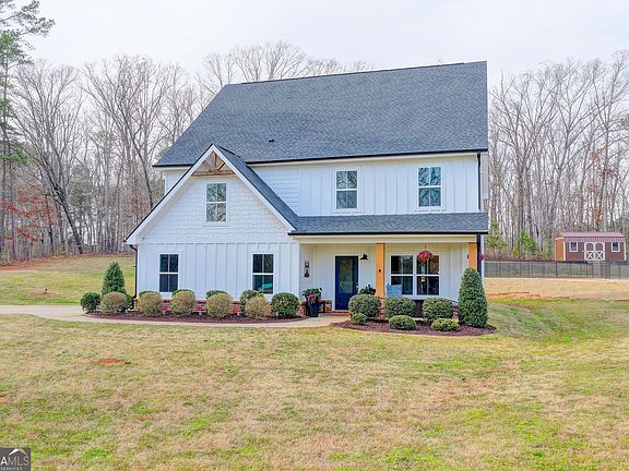 3rd image of 1179 Simmons Rd