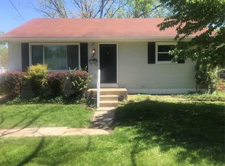180 S Saint Charles St, Florissant, MO 63031