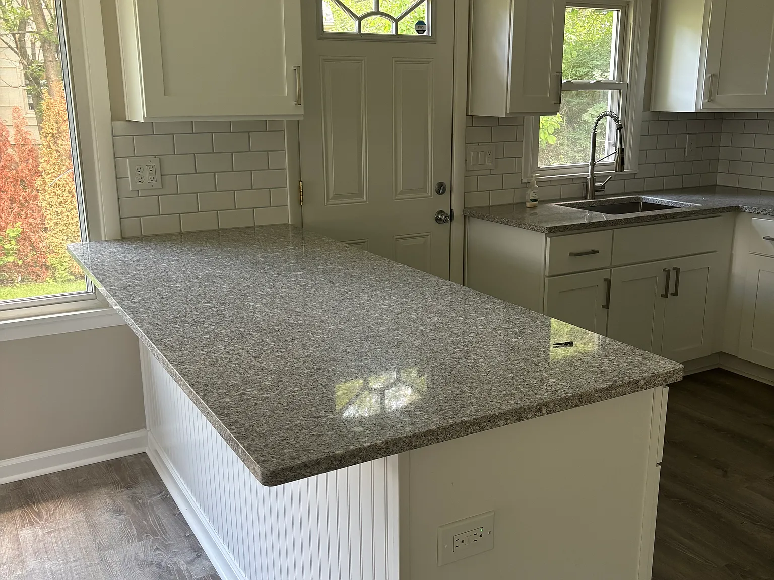 30 Camelot Dr — Photo 3