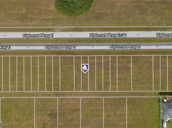 2008 Diplomat Pkwy, Cape Coral, FL 33909