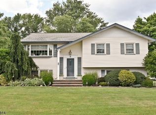 6 Midvale Ave, Fairfield, NJ 07004