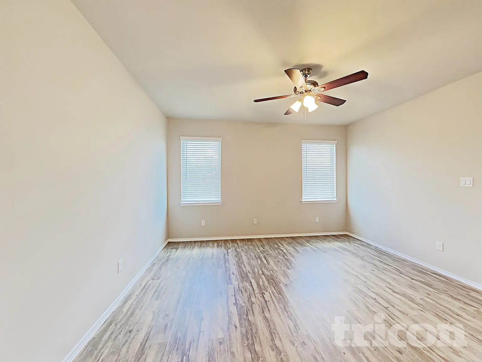 7719 London Tower Lane Houston TX — Photo 2