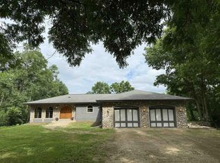 4421 S Oakley Rd, Janesville, WI 53546