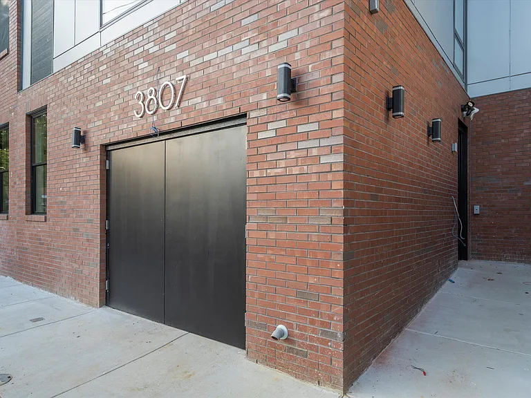 3804 Lancaster Ave #303 — Photo 18