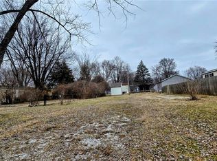 210 Meadowbrook Dr, O'Fallon, IL