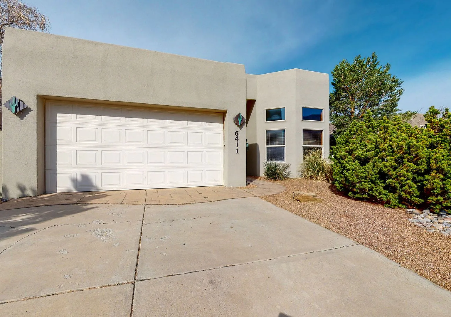 Beautiful 3 Bedroom 2 Bath In The Foothills — Photo 3
