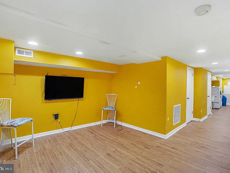 3809 Ellerslie Ave — Photo 19