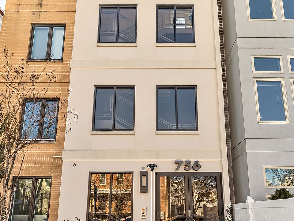 1st image of 756 Park Rd NW #1