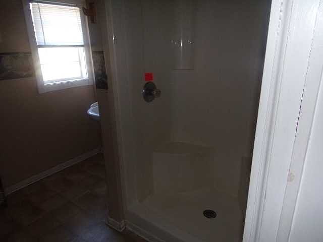 2nd image of 82 Aiken St