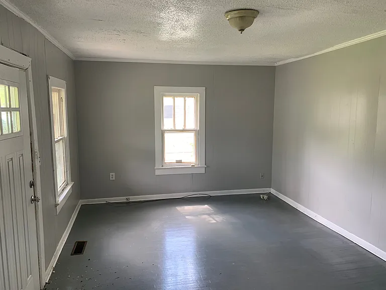2702 Woodside St — Photo 10