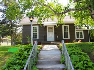 681 Forest Ave, Elgin, IL 60120