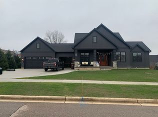 3515 Stanwood Dr, Dewitt, MI 48820