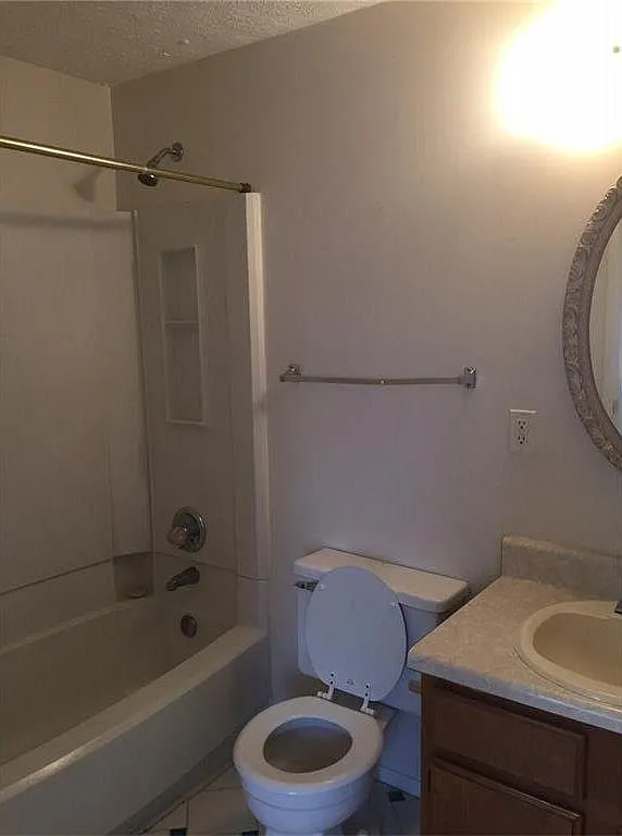 1746 Nappa Valley Ct SE — Photo 4