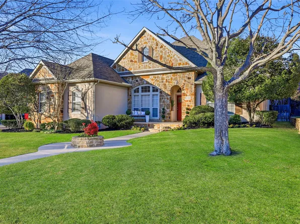 2608 Flameleaf Dr, Grapevine, TX 76051