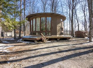 4161 S Hemlock Rd, Cedar, MI 49621