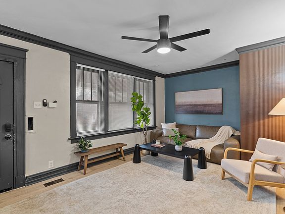 4th image of 3625 Winnebago St #1F