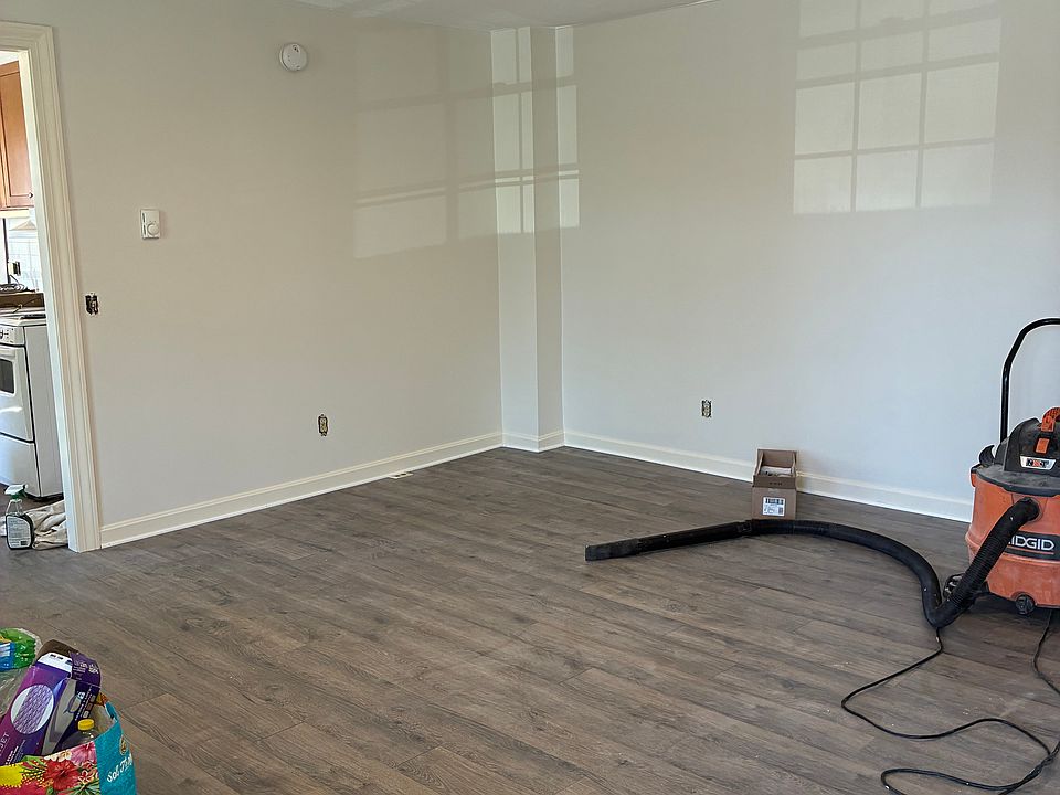 1st image of 51 1/2 Hatfield St APT 2
