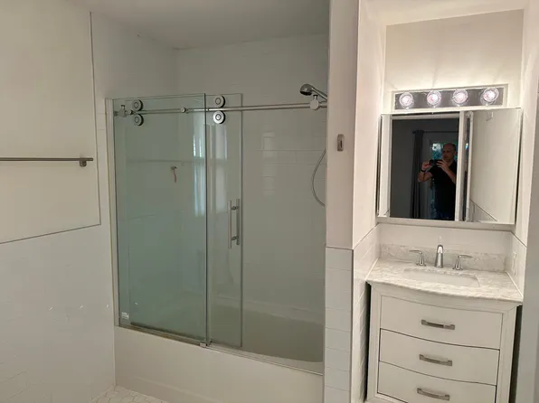 8911 Riverside Place image 9 of 37