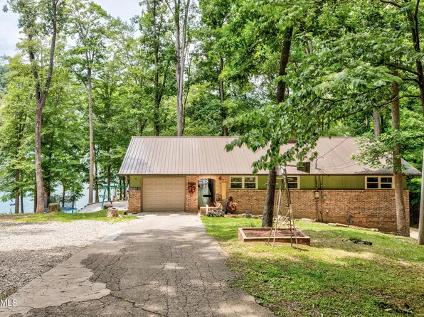 124 Dunrovin Ln, Jacksboro, TN 37757