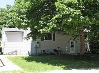 33991 250th St, Shell Rock, IA 50670