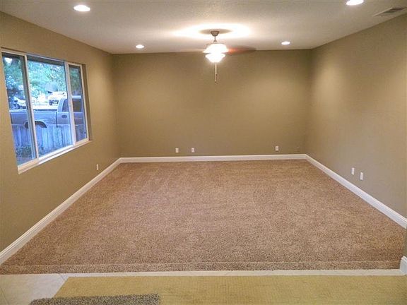 5th image of 4620 N Thorne Ave
