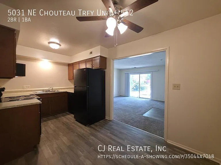 5031 NE Chouteau Trfy #512 — Photo 6