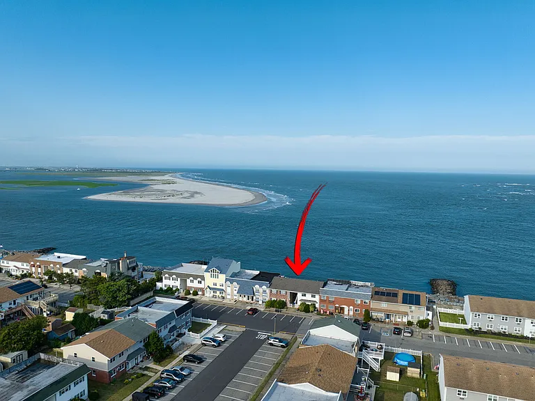 Seaview Ct — Photo 39