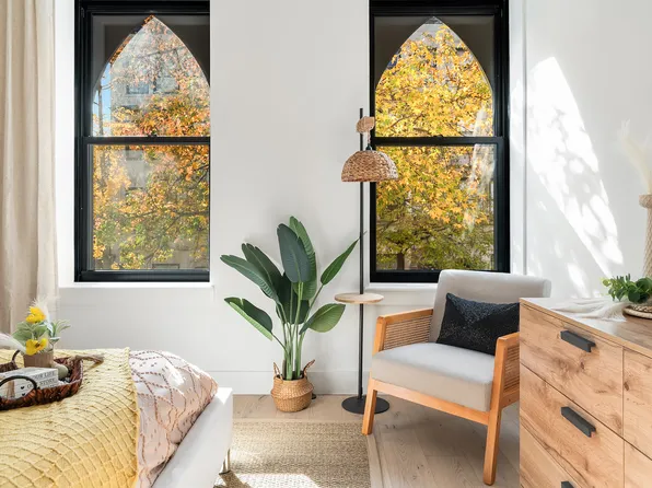 463 West 142nd Street image 7 of 13