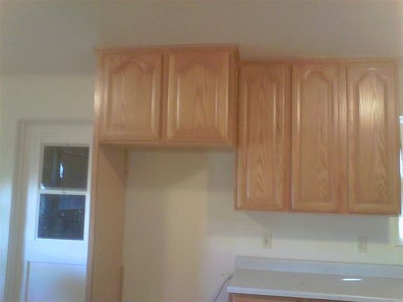 4th image of 2135 West Ln