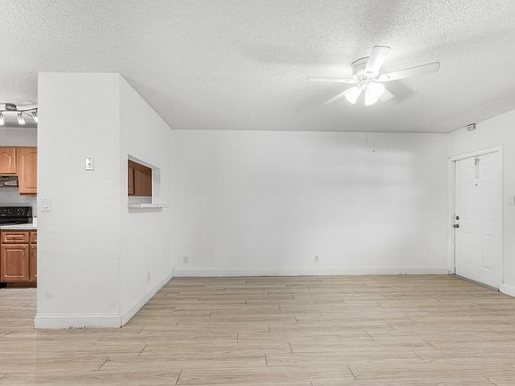 3rd image of 2646 Riverside Drive #2646