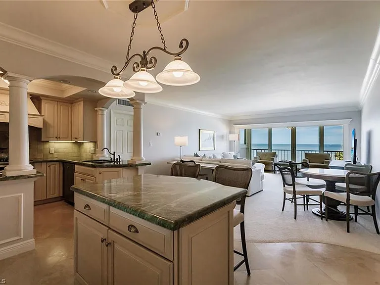 2885 Gulf Shore Blvd N #302 — Photo 10