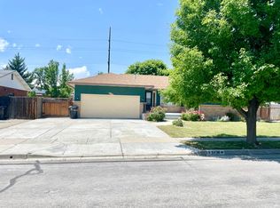 6438 S Tamra Dr, Taylorsville, UT 84129