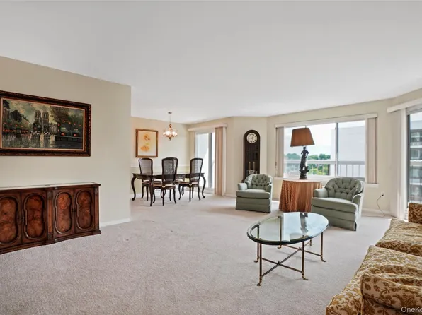 300 High Point Drive #505, Hartsdale, NY 10530