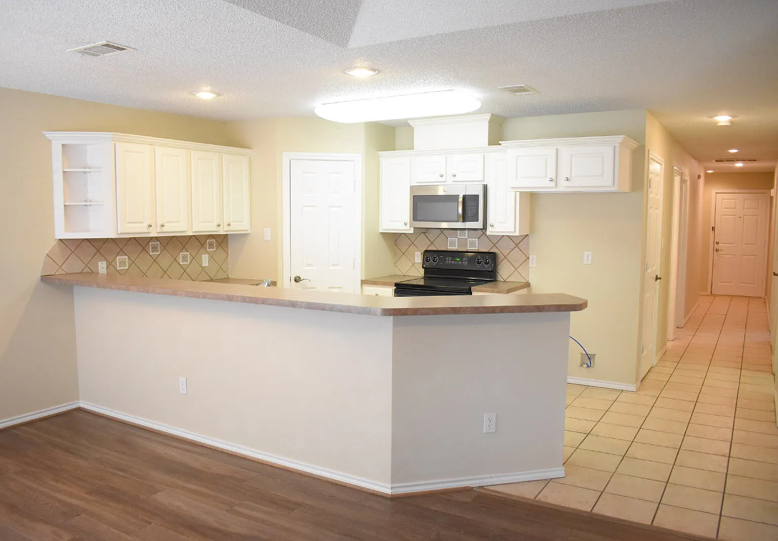 2 bed, 2.0 bath, 1794 sqft, $1,600 — Photo 4