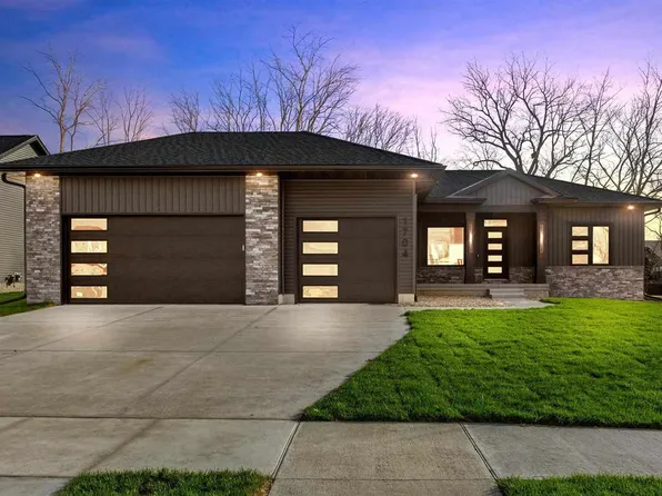 1704 Croell Ave, Tiffin, IA 52340