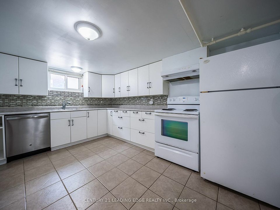 1st image of 84 Central Park Blvd N