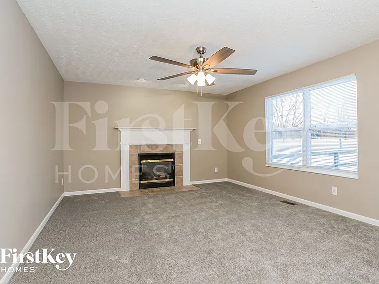 26 Forest Pond Dr — Photo 3