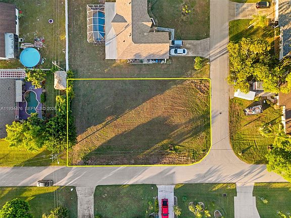 3rd image of 1236 SE 21st Pl