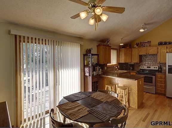 4th image of 8401 S 142nd Ave