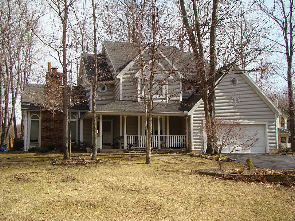 8942 Woodside Drive