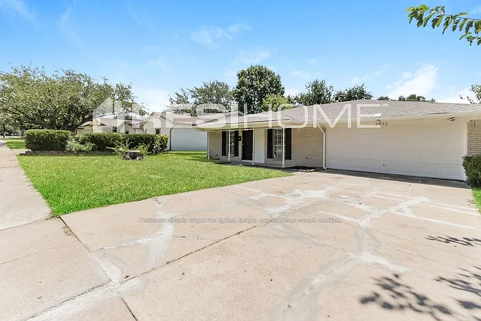 2832 Lago Vista Loop — Photo 2