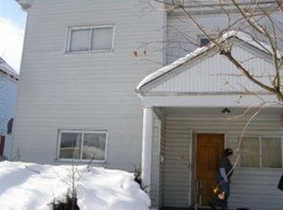720 S Arch St, Connellsville, PA 15425