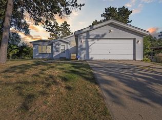 2724 Norway Pine Rd, Rockford, IL 61109