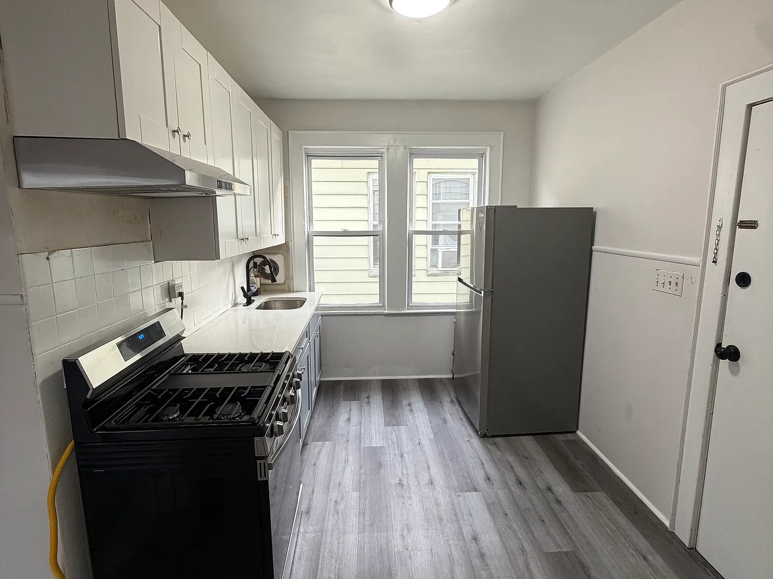 2 bed, $2,000 — Photo 3