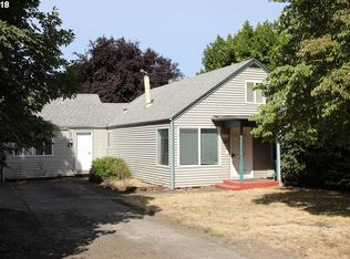 1420 Oakway Rd, Eugene, OR 97401